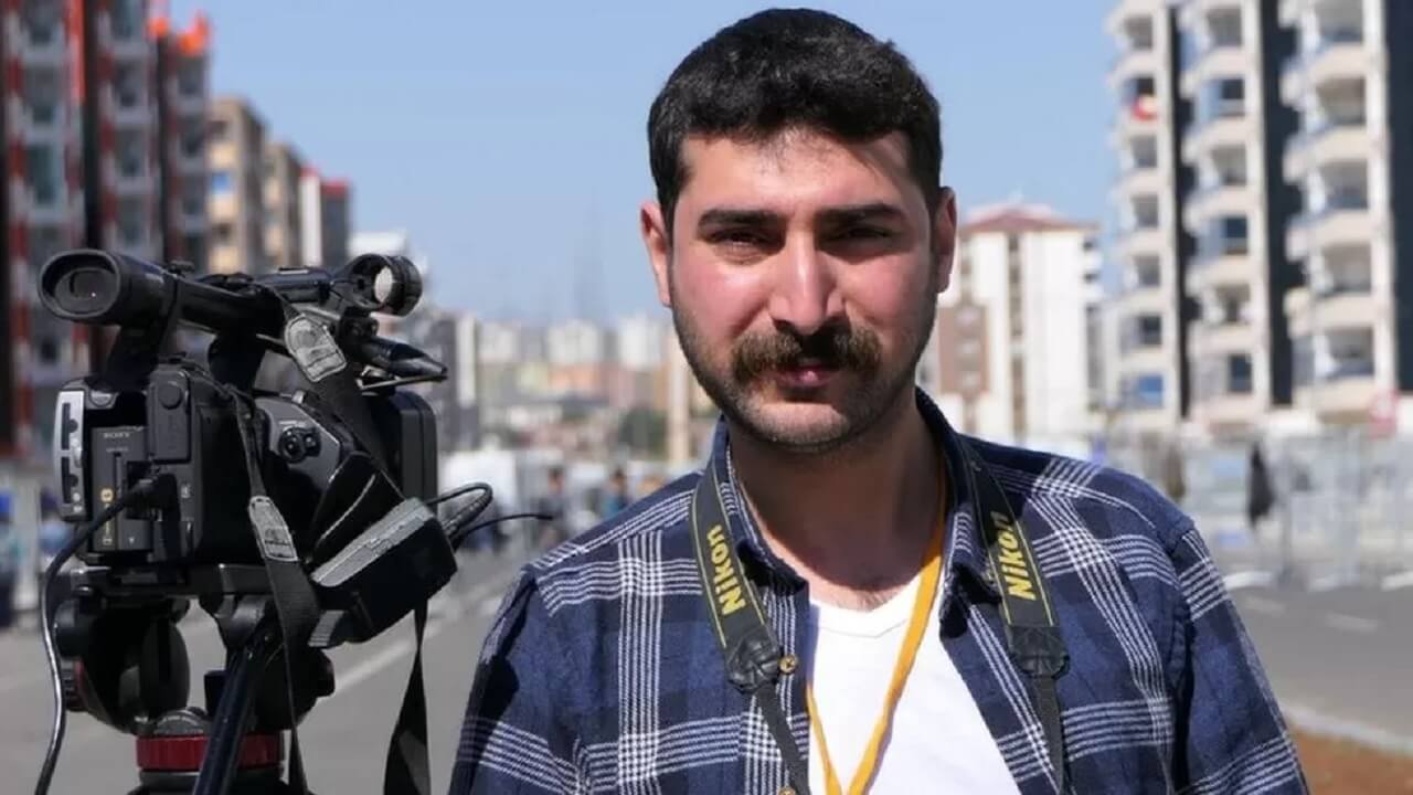 Mondj igazat és betörik a fejed – letartóztattak egy török újságírót, mert a valóságot mutatta be a földrengésekről